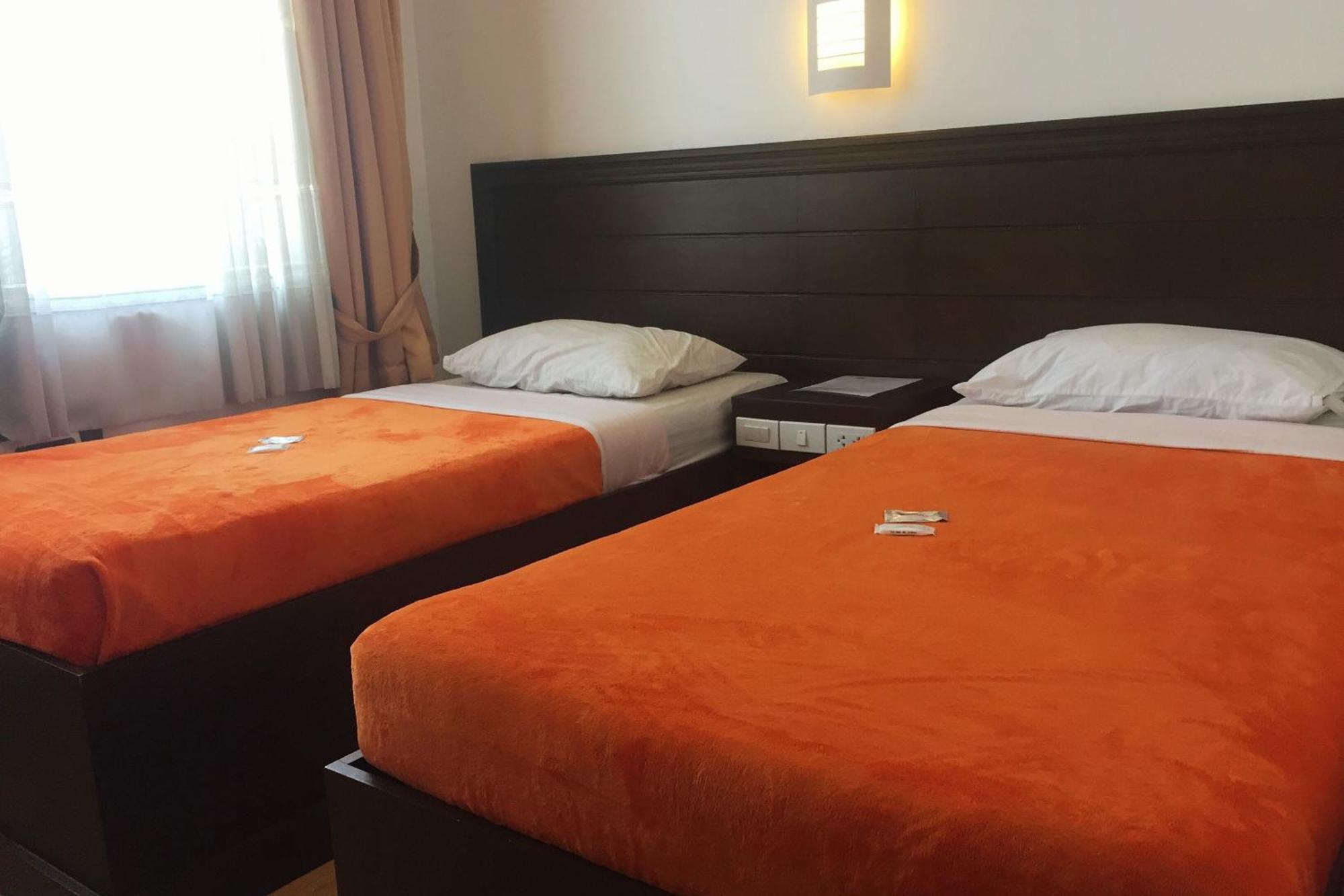 Pearli View Hotel Iloilo Powered By Cocotel Chambre photo